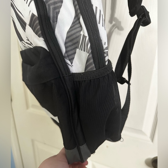 PUMA Full-Size Backpack TONS of Storage Laptop Cell Tablet Black White Gray - Picture 7 of 15